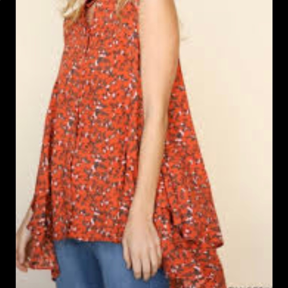Umgee floral flowy tank top size small